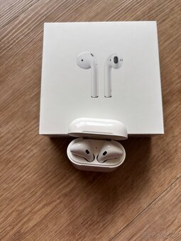 Apple AirPods 2. gen. - 2