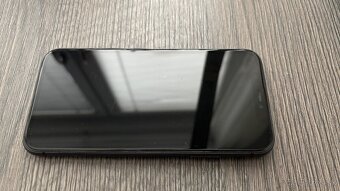 Apple iPhone 11 128GB - 2