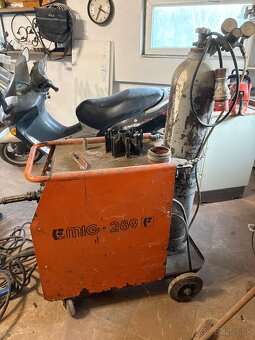 Predám zvaracka Formica Formig 289 CO2 s výbavou - 2