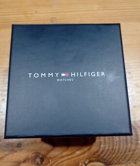 Pánske hodinky Tommy Hilfiger – TOP stav - 2