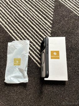 Apple Iphone 17 PRO púzdra - 2