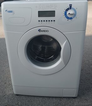 Predám plnefunkčná automatická práčka, displ.,1000 ot./min. - 2