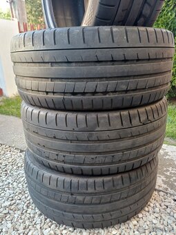 255/40 r20 letné penaumatiky ,Kumho - 2