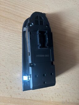 Spínačka na okno e90/e91 - 2