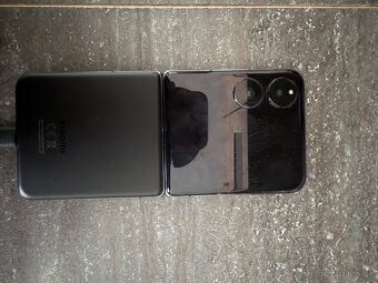 Xiaomi MIX Flip (512 GB) - 2