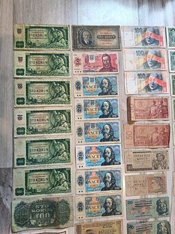 58 ks Československé bankovky - 2