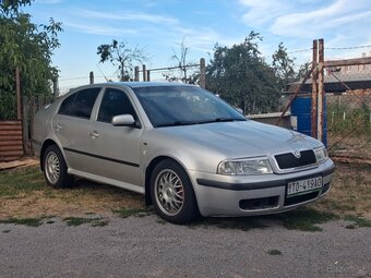 Škoda octavia 1.9 tdi 81kw - 2
