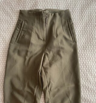 Olivovo-zelené/khaki cigaretové nohavice - 2