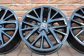 5x114,3 R17 Hlinikove disky Toyota Corolla - 2