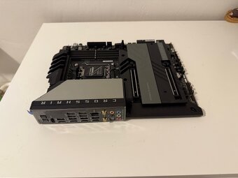 Asus rog crosshair x670e Hero - 2