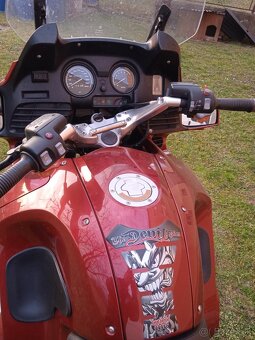 BMW - 2