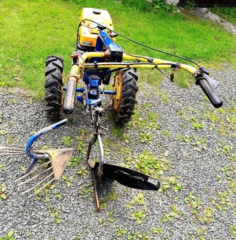 Predám malotraktor - 2
