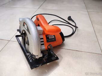 Kotúčová píla Black & Decker CD601 - 2