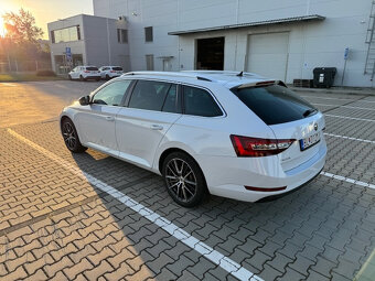 Predám ŠKODA Superb kombi 2.0 TDI - 2