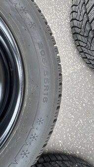 Zimné pneumatiky DUNLOP - 205/55/16 - 2