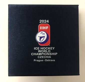 Puk hokej bronz relief - 2