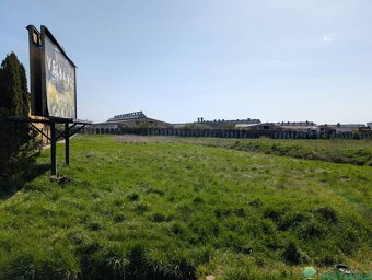 STAVEBNÝ POZEMOK 928 M², HRIADKY - 2