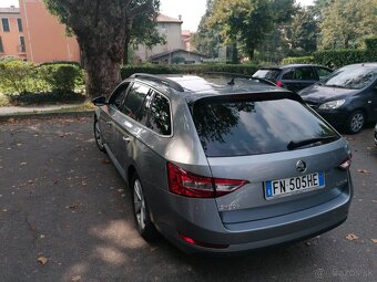 ŠKODA SUPERB 2,0TDi 110kw DSG GPS Panorama Xenon 2016 - 2