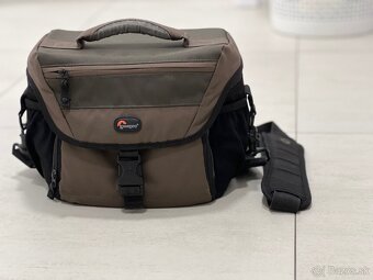 Brašna Lowepro Nova 180 AW - 2