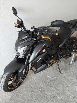 Suzuki GSX-S 1000 - 2