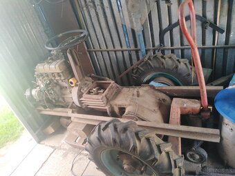 Rozostavany traktor - 2