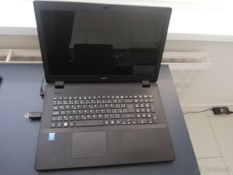 Acer 4jadro,17"display - 2