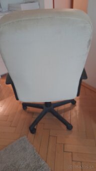 Ikea kancelárska stolička 1euro - 2