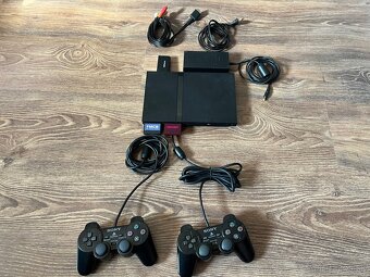 Playstation 2 slim FCMB + 64Gb karta plna hier - 2