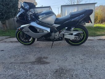 Yamaha Thunderace 1000 - 2