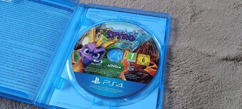 Spyro reignited trilogy pre ps4 - 2