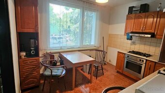 3 izb. byt na predaj - 2