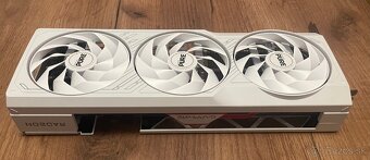 Sapphire PURE RX 7800 XT - 16 GB - 2