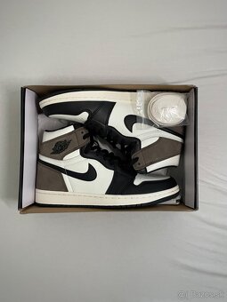 Jordan 1 Retro High Dark Mocha - veľkosť 42 - 2