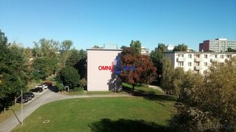 3 izb. byt, Komárnická ul., 4/4, výťah, loggia, balkón - 2