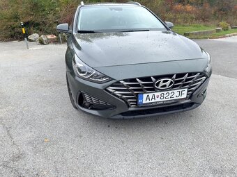Hyundai i30 CW 1.5 DPI 13 900 km - 2