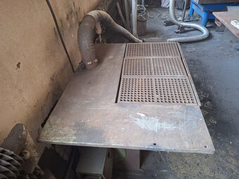 Odsávací zvárací/brúsny stôl s ventiláciou - 2