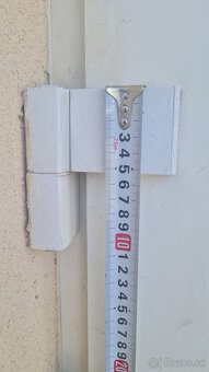 Kúpim pánty na plastové dvere - 2