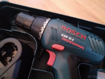Skrutkovačka BOSCH 12V - 2