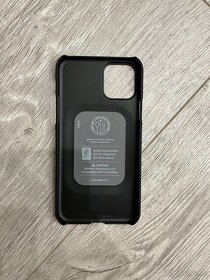 Kryt na iPhone 11 pro (plastový) - 2