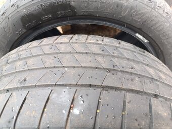 225/45r18 - 2