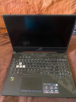 Asus ROG Strix Scar II - 2