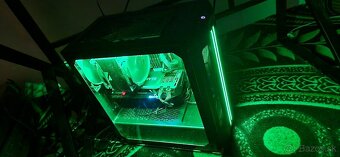 Počítač [RTX 3070 GeForce GIGABYTE] - 2