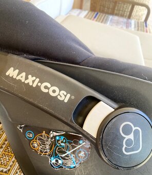Autosedačka do 13kg Maxi cosi Pebble - 2