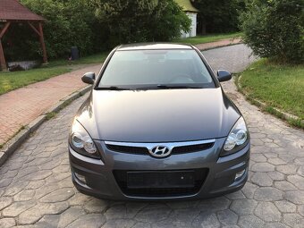 HYUNDAI I30 1.4 i 16V CVVT Benzin - 2