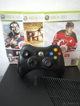 Xbox 360 Slim 250GB + hry - 2