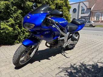 Suzuki SV650s - 2