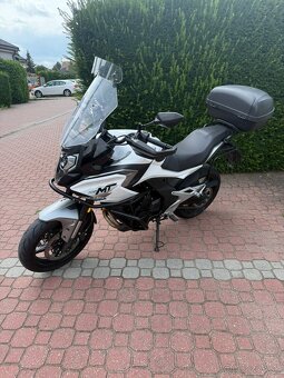 CFMOTO MT700 white - 2