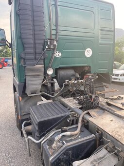 Prodáme tahač Volvo FH 12 420, 6x2, rok: 05/2000. - 2