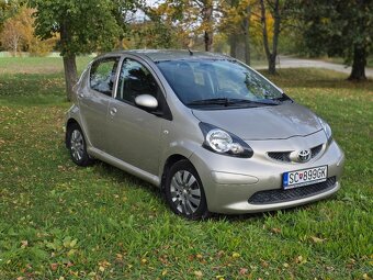 Predám Toyotu Aygo s automat. prevodovkou - 2
