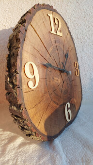 Nástenné hodiny z orechového dreva - 2
